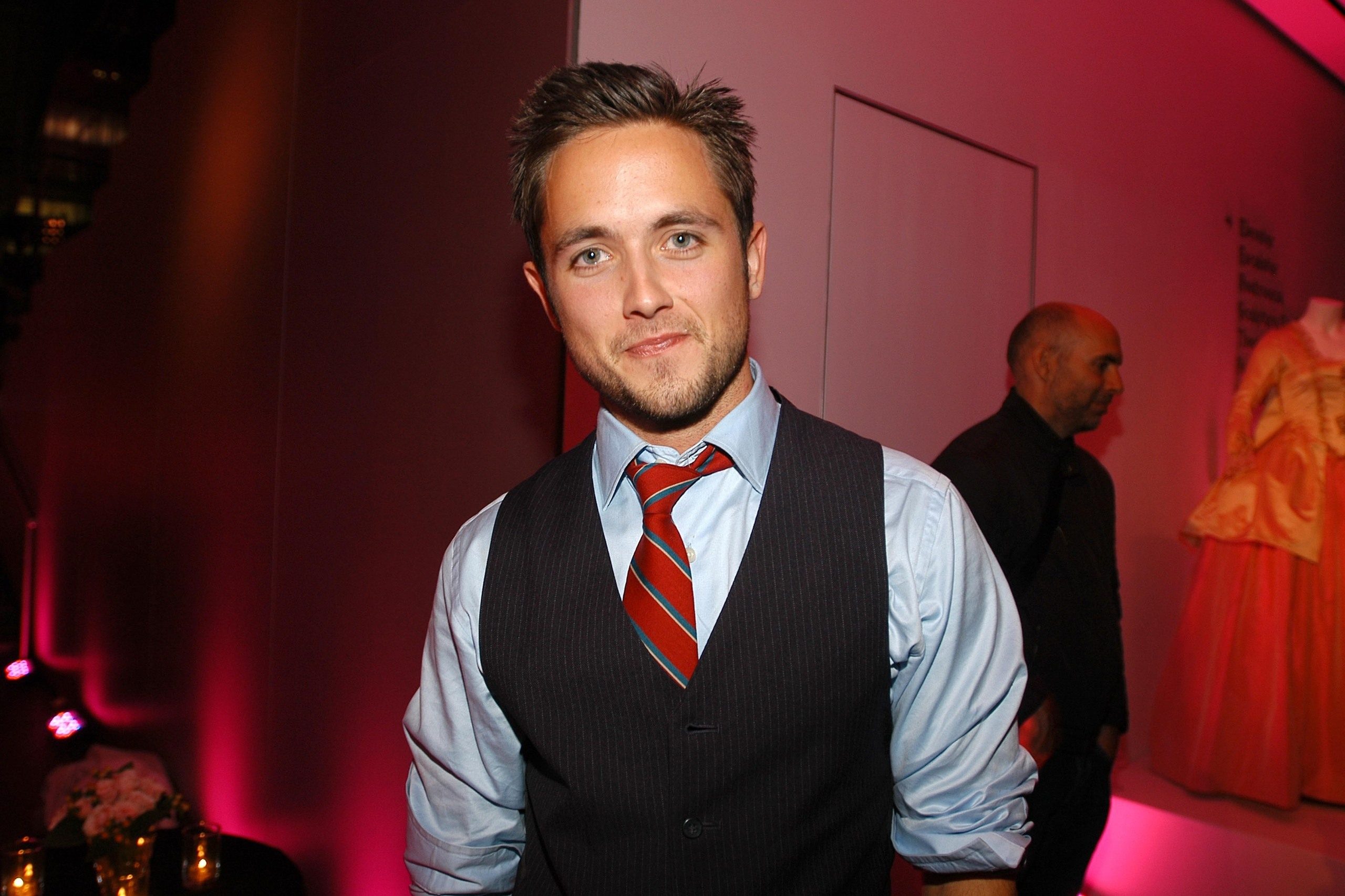 Justin Chatwin Pictures and Photos