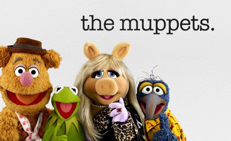 Kermit The Frog And Miss Piggy Break Up Before ‘The Muppets’ Premiere