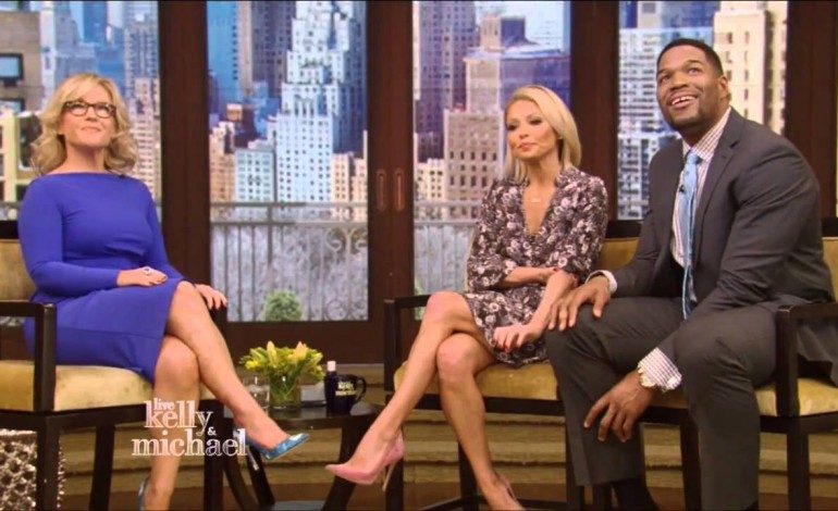 Kelly Ripa Talks ‘Live!,’ Michael Strahan Exit