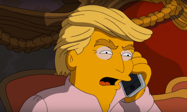 Homer and Marge Simpson Endorse Hillary Clinton in 'Simpsons' Clip