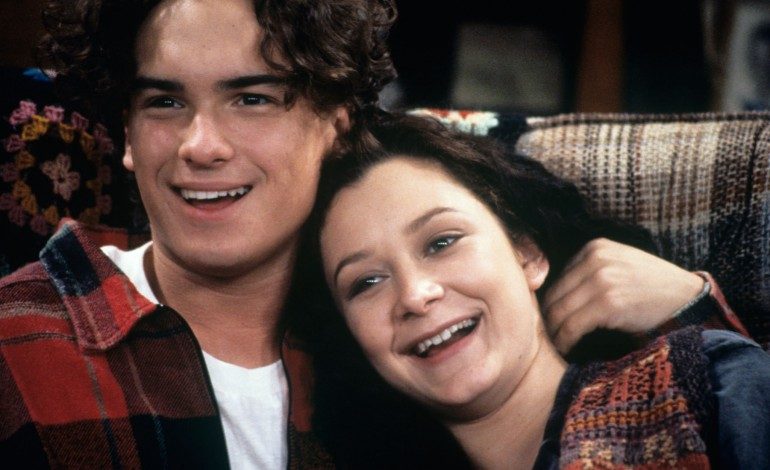 Johnny Galecki is in Talks to Reprise ‘Roseanne’ Role in Revival