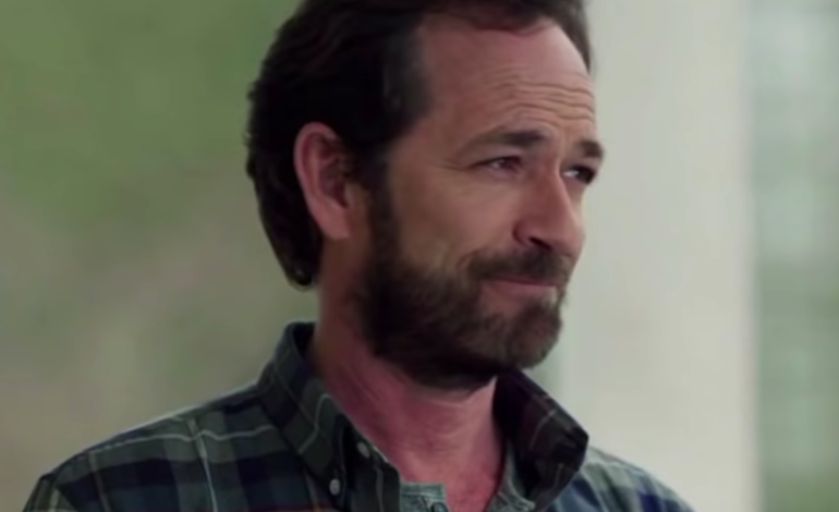 Luke Perry of ‘90210’ and ‘Riverdale’ Recovering in Hospital After Stroke