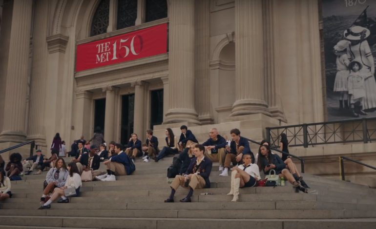 HBO Max’s ‘Gossip Girl’ Reboot Attempts a Gen-Z Makeover in First Episode