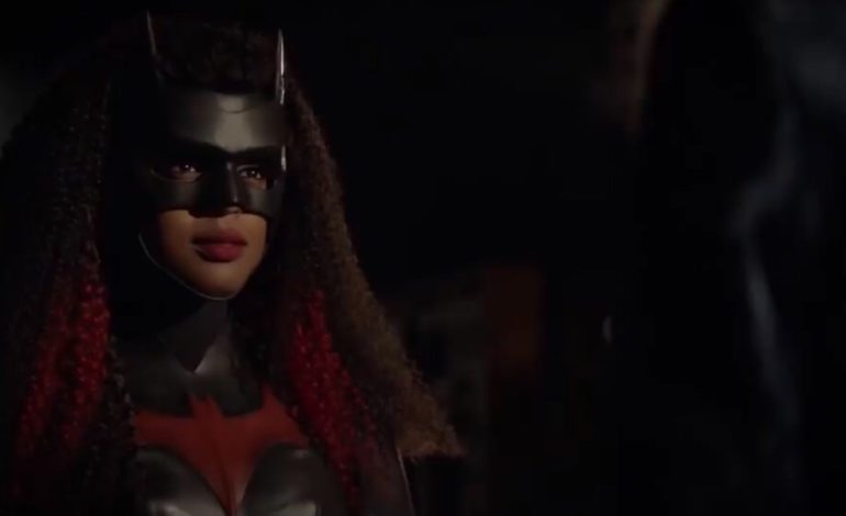 ‘Batwoman’ Season 3 Trailer Teases Mad Hatter Return