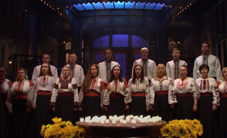 ‘Saturday Night Live’ Returns With Tribute To Ukraine In Cold Open