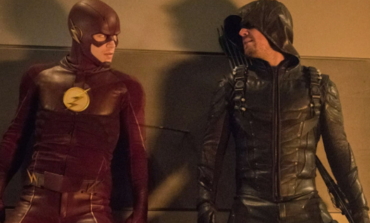 'Arrow' Star Stephen Amell Will Return For Final Season Of 'The Flash'