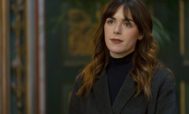 'Industry:' Kiernan Shipka Speaks About That Threesome On Latest Episode